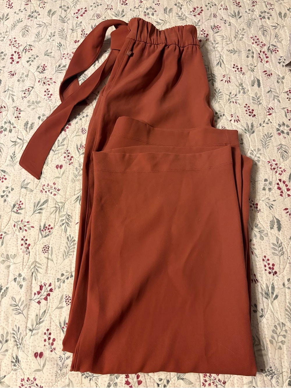 Lululemon pants